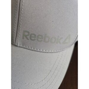 Reebok Delta Logo Performance Baseball Cap Mens Light Grey Adjustable Hat OSFA